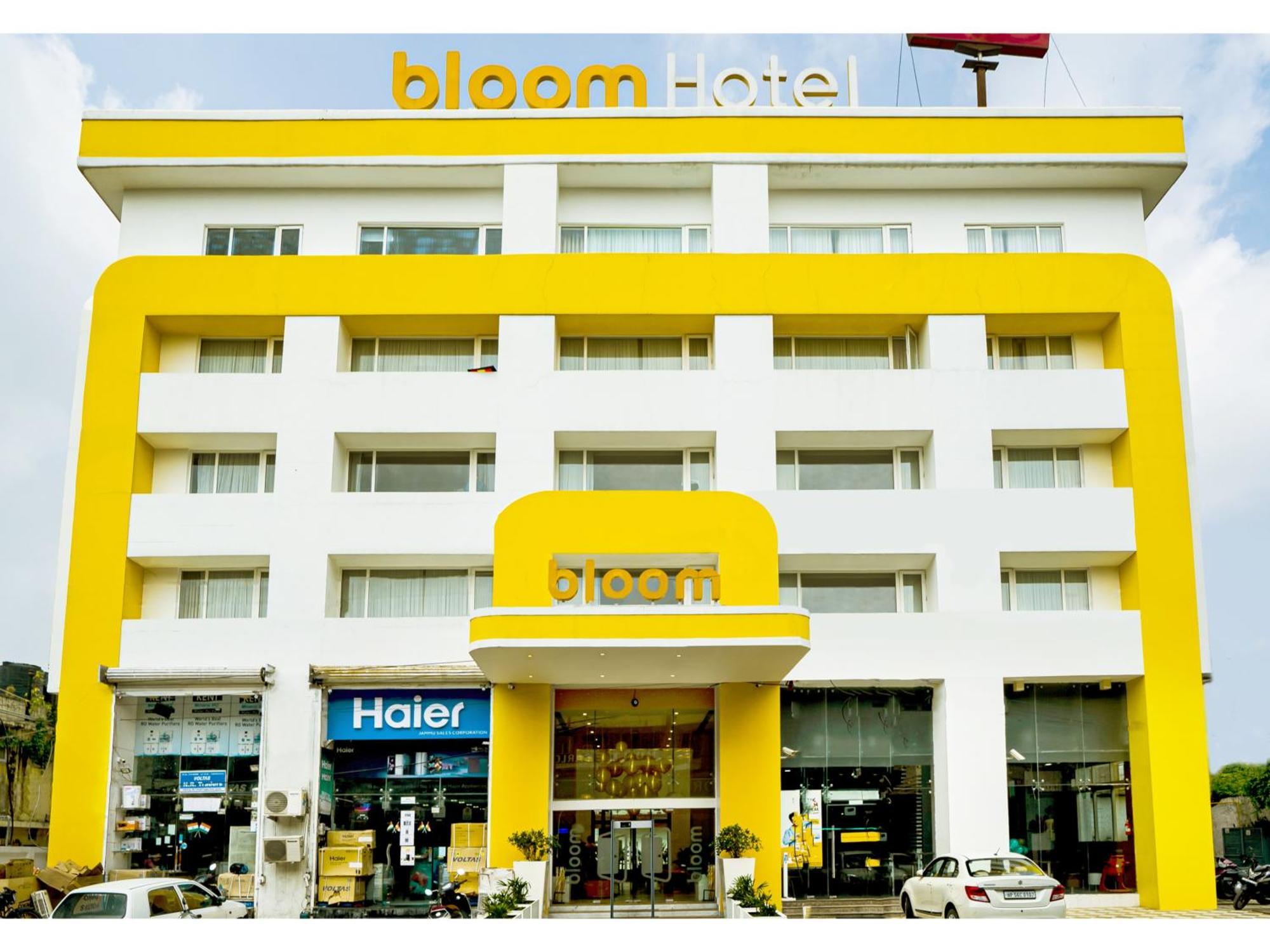 Bloom Hotel - Dżammu Zewnętrze zdjęcie